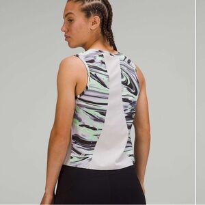 Lululemon swift ventilated running tank size 4